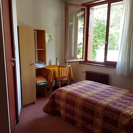 Bed & Breakfast Au Pont De La Gineze